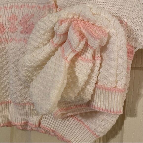 Vintage GIRLS Knitted Rabbit CARDIGAN With Booties & Hat - Picture 3 of 7